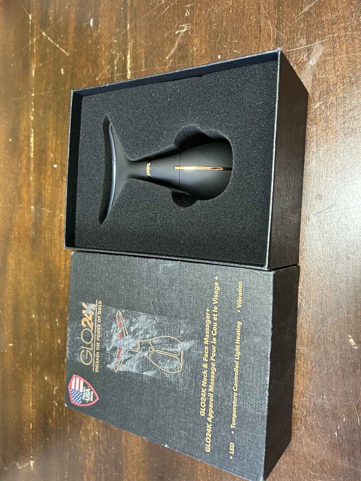 GLO24K Red Light Beauty Device for Face and Neck. Based on Triple Action L E D