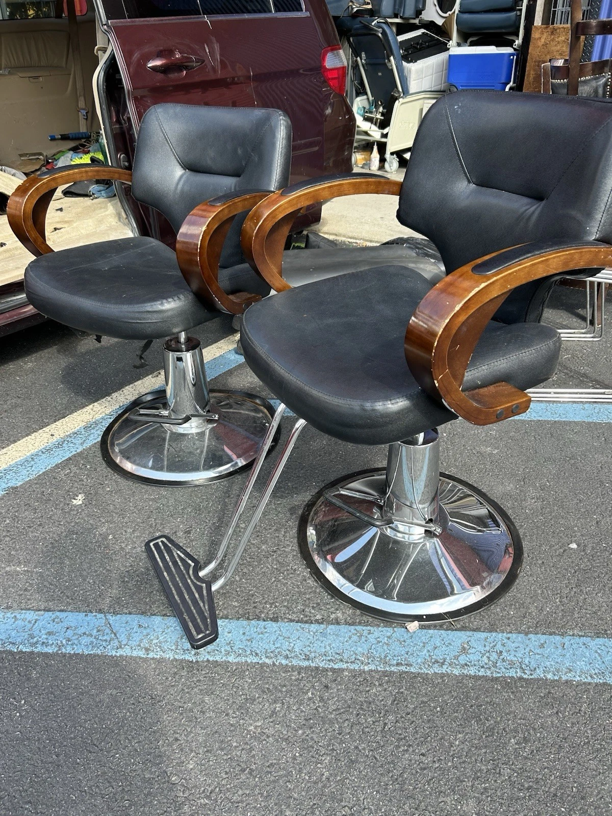 salon chair used - Image 6