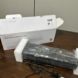 MegaWise Vacuum Sealer Machine | 80kPa Suction Power| Bags and Cutter Included