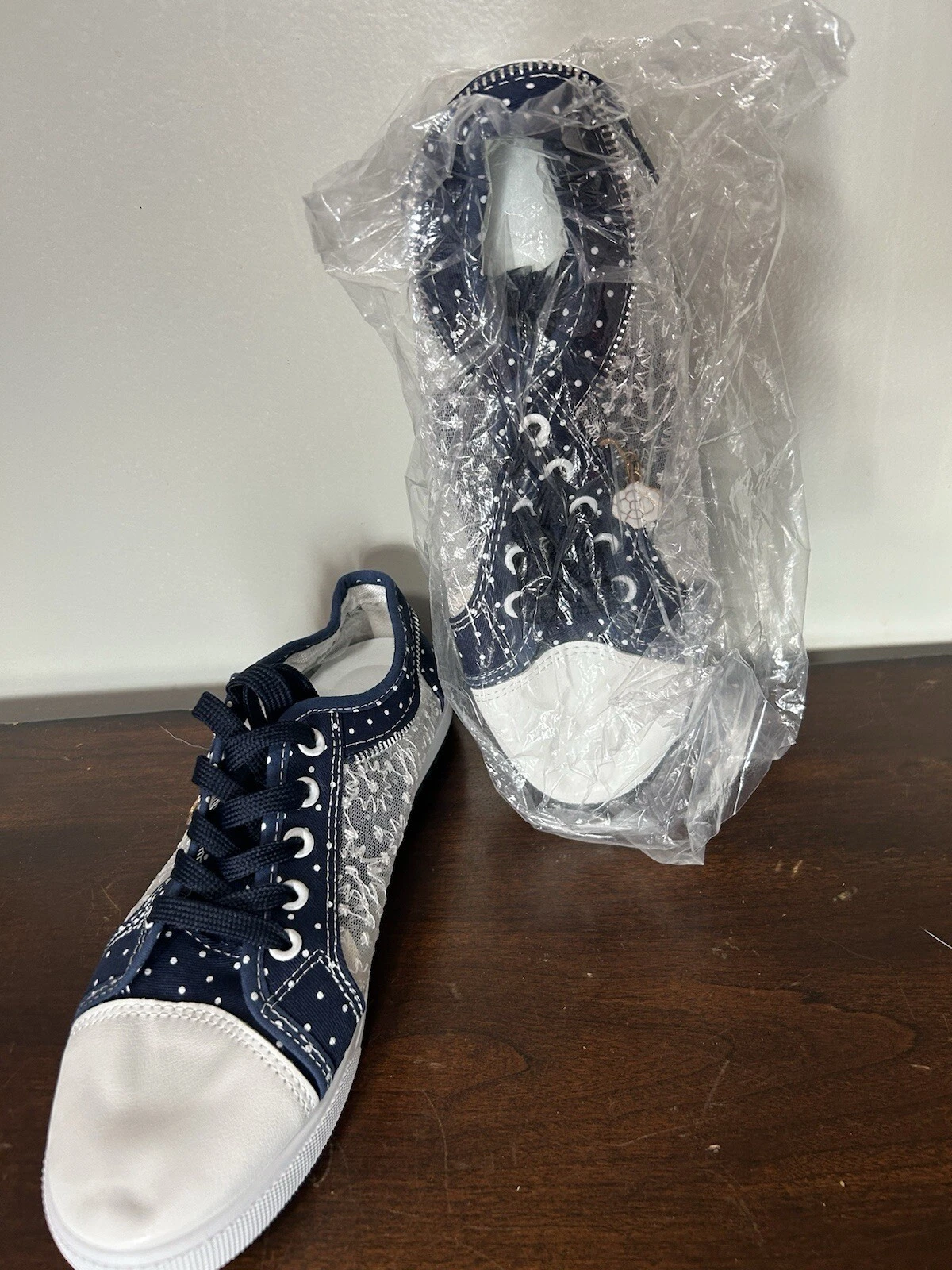 Women's Polka Dot Lace-Up Denim Mesh Sneakers - Image 9